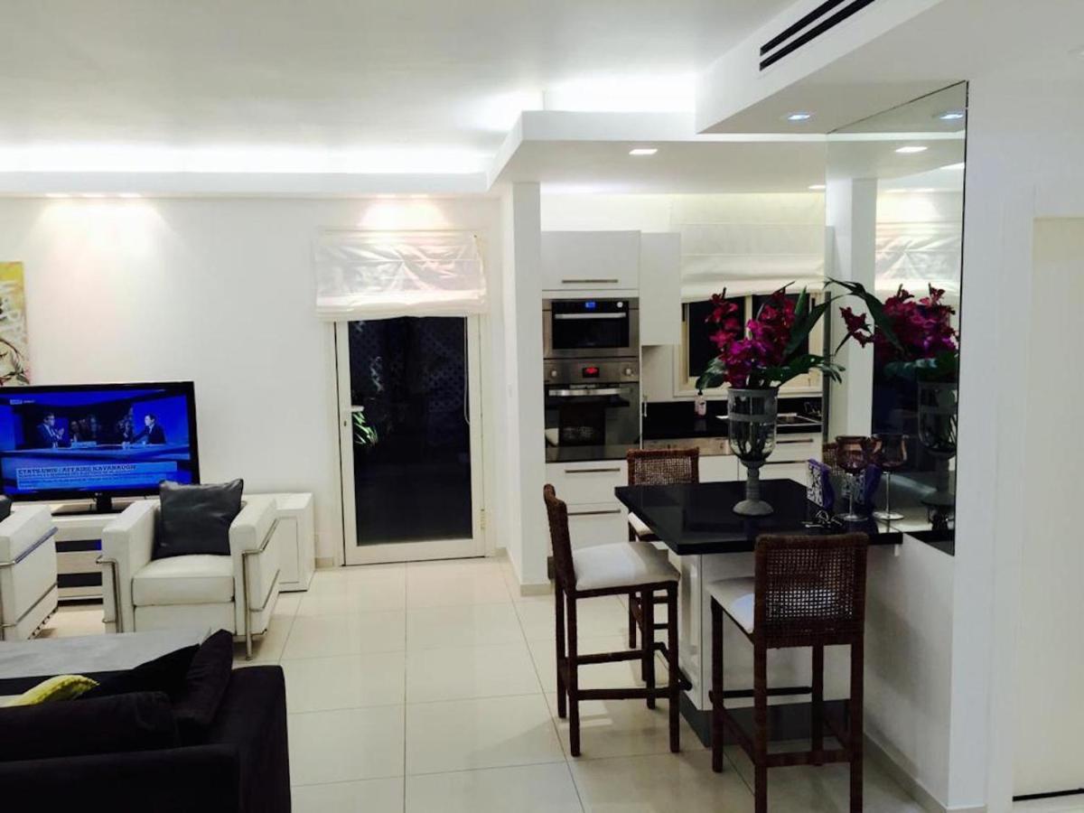 Regency Residence With Pool - Next The Beach Herzelia 外观 照片