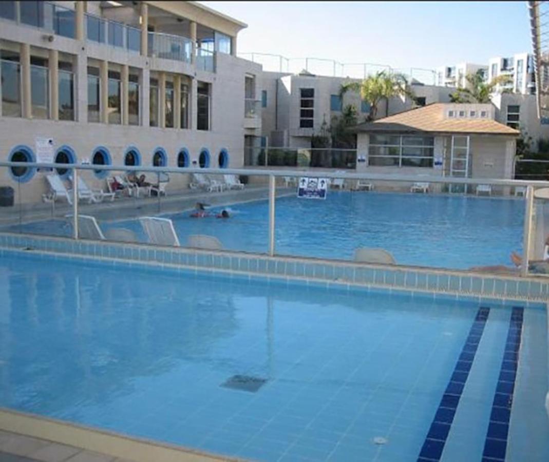Regency Residence With Pool - Next The Beach Herzelia 外观 照片